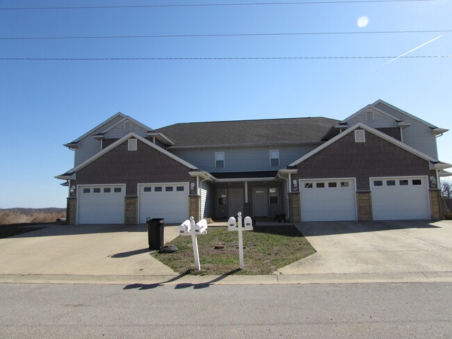 Building Photo - 6540-MF1-E2 Unit 129