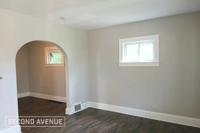 Photo - 11512 Harvey Ave