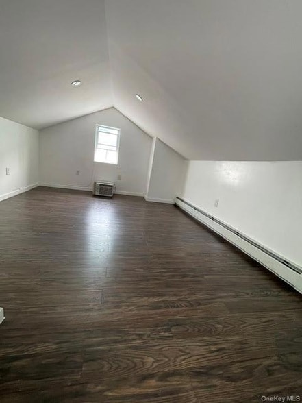 Photo - 1865 Mulford Ave