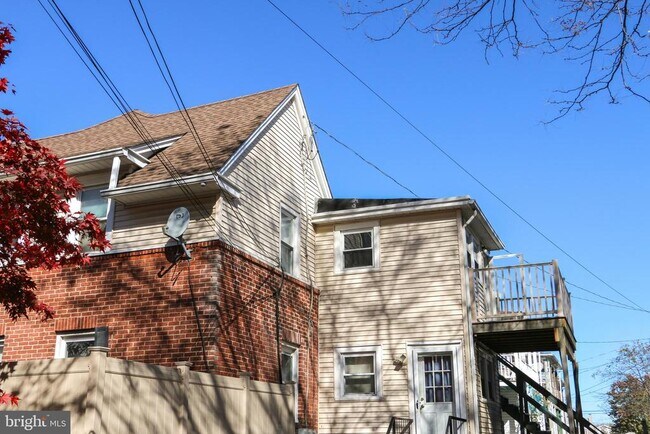 Photo - 2004 Trenton Ave