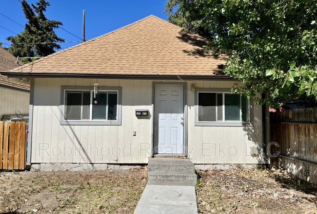 Building Photo - 540 9th St