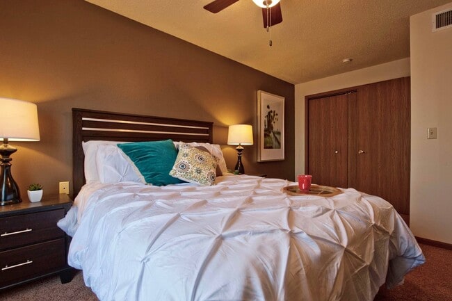 Huntington Ridge Apartments