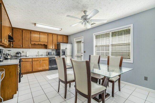 Building Photo - 110 Cactus Ln