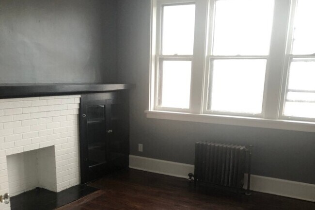 Photo - 2809 Main St Unit 3