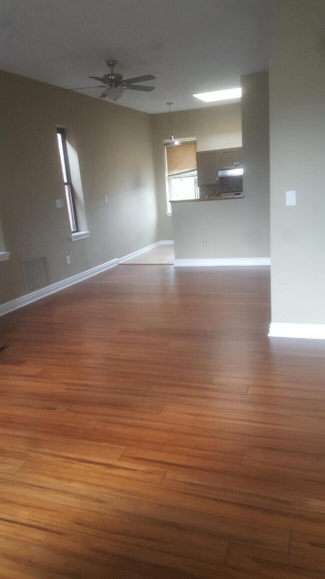 Photo - 1304 Liverpool St Unit 3