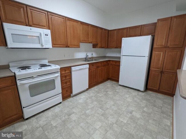 Photo - 2901 S Leisure World Blvd Unit 536