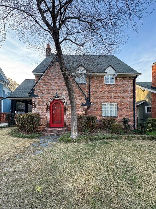 Photo - Stunning 4 Bed 4 Bath Haymount Home