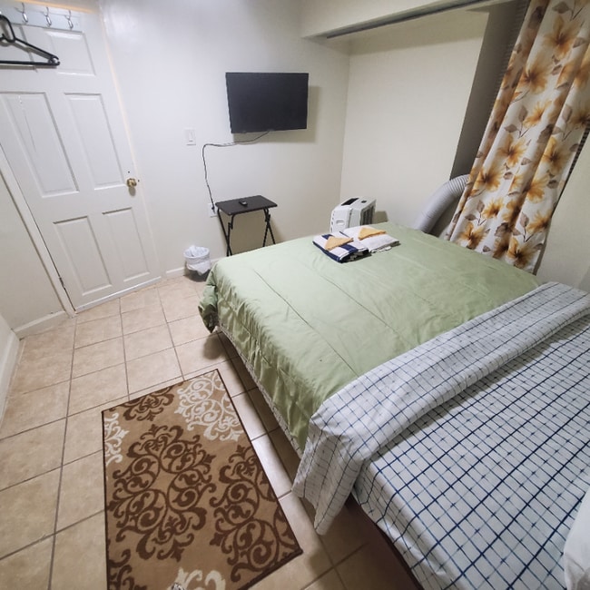 Photo - 524 Timpson Pl