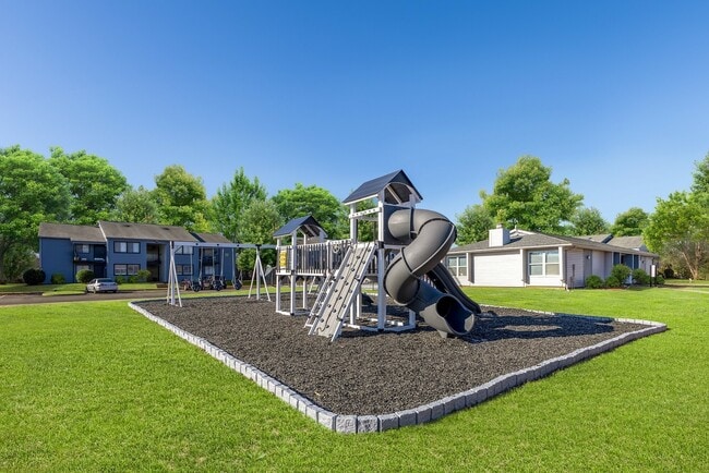 Photo - Silverstone Apartments