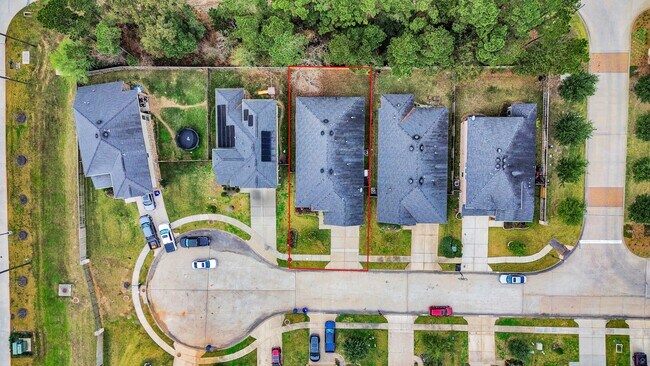 Building Photo - 211 Pleasant Hl Wy