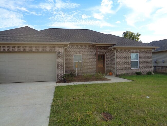 Building Photo - 3BR/2BA Home