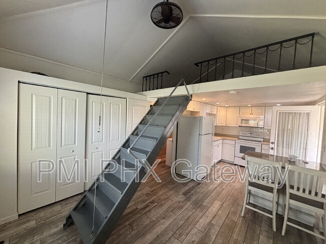 Photo - 149 1/2 E. Butte Avenue