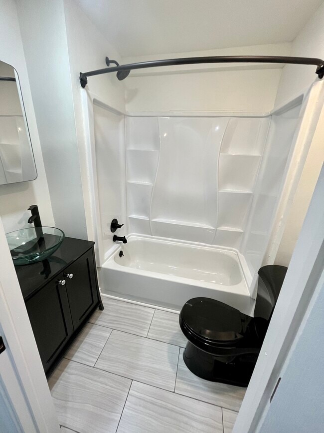 Photo - 39 School House Rd Unit In-Law