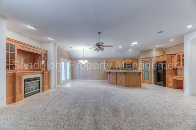 Photo - For Lease | Broken Arrow | Available Now!