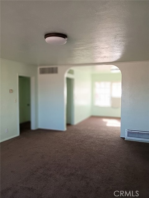 Photo - 44544 National Trails Hwy House