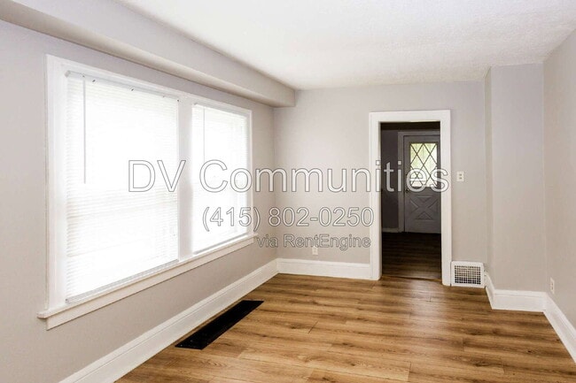 854 Eva Ave