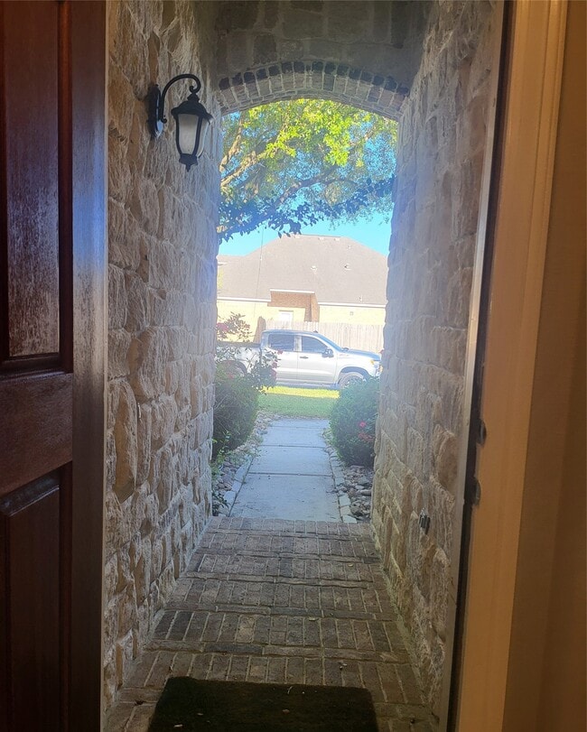 Photo - 606 Admiral Bay Ln