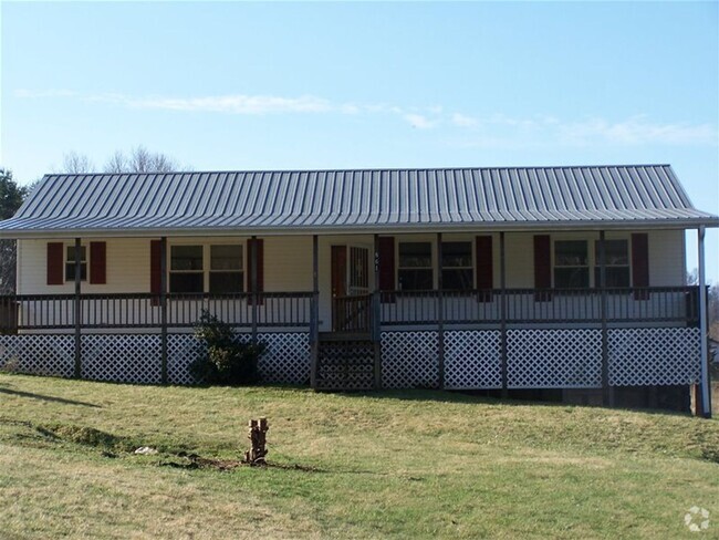 Building Photo - Ranch House in Zionville