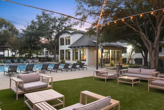 Building Photo - 2601 Scofield Ridge Pkwy