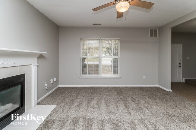 3122 Edmonton Pl