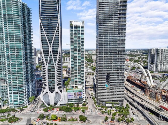 Building Photo - 1040 Biscayne Blvd Unit 3203 Rental