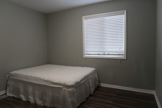 Photo - 4495 Brookmeadow Dr SE