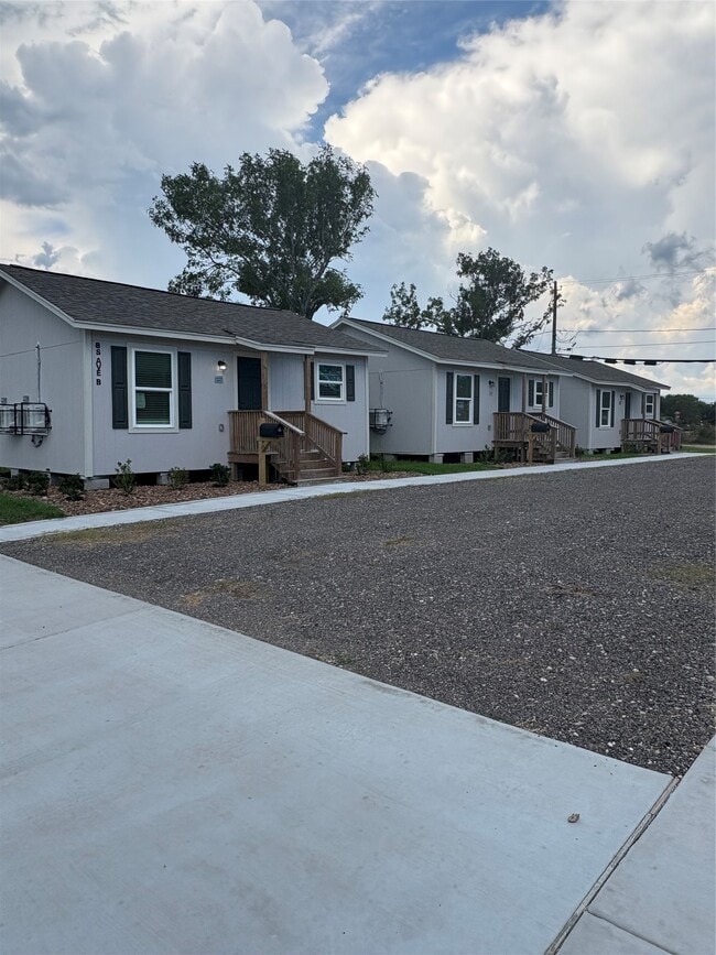 Photo - 8 S Avenue B