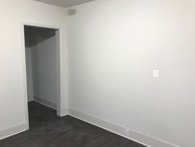 Photo - 114 Monmouth St Unidad 114