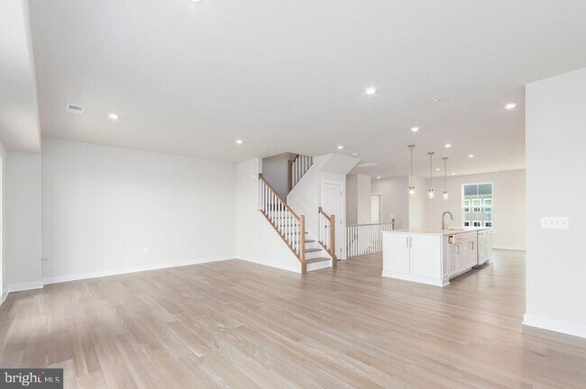 Photo - 1687 Dunnington Pl