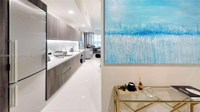 Photo - 851 NE 1st Ave Unit 301