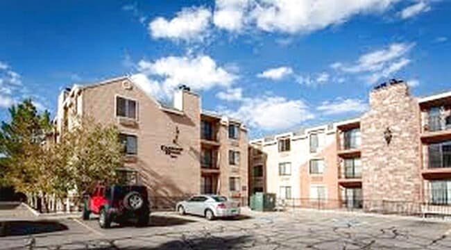 Building Photo - Convenient Prospector Location