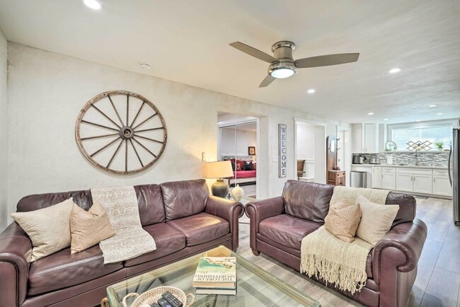 Photo - 303 Glenwood Rd