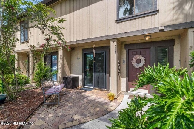 Photo - 7685 Las Palmas Way Unit 192