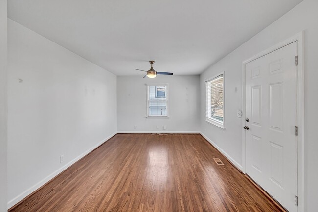 Photo - 6201 Laramie Ave