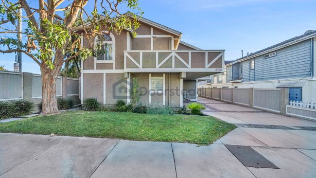 Photo - 2706 Carnegie Ln Townhome