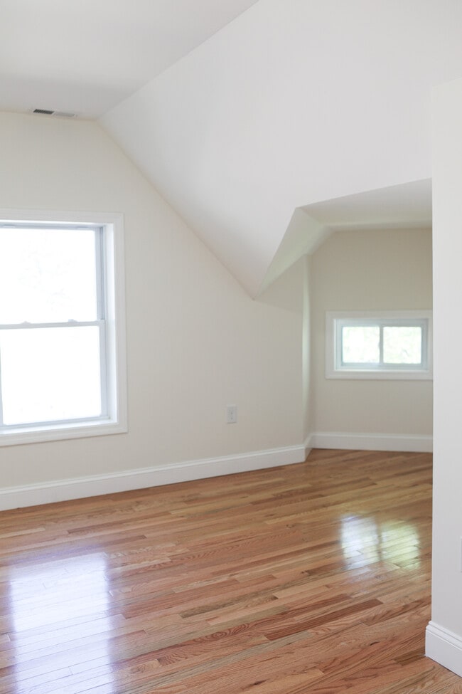 Photo - 170 Salem St Unidad 3