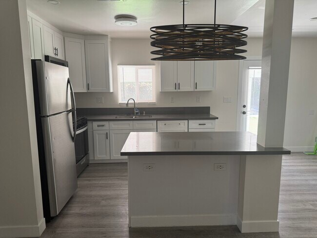 Photo - 18026 Bullock St