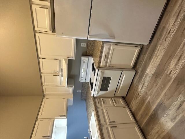 Photo - 1908 N Spring Unidad 202