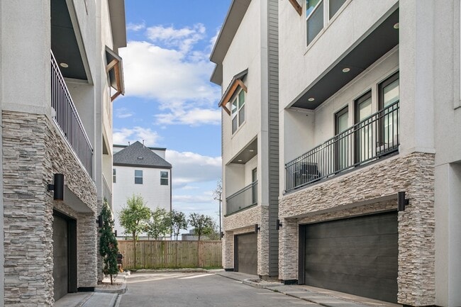 Photo - 4032 Buck St Unit A