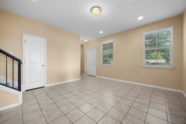 Photo - 2880 Donnell Dr Unit 101