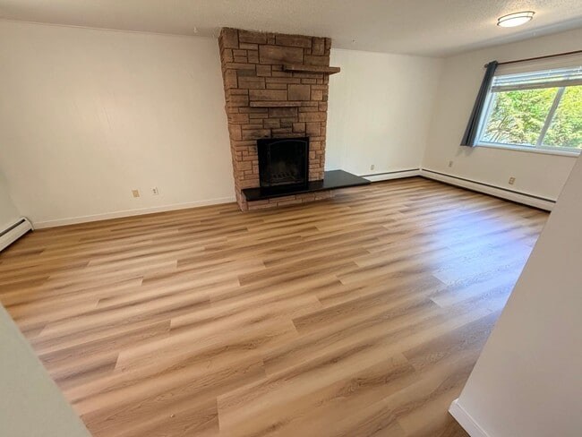 Photo - 7640 SE Yamhill St