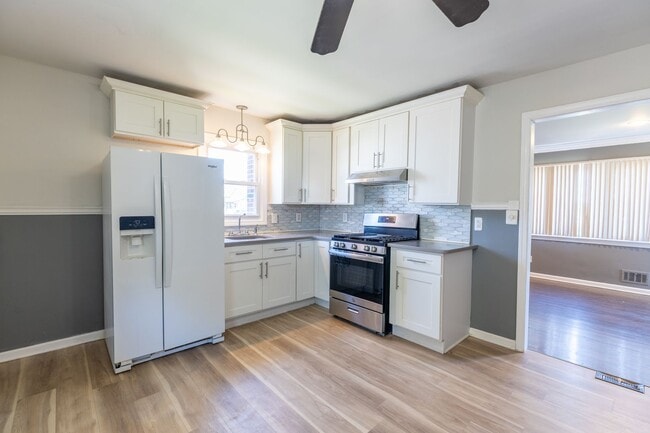 Photo - 4 bedrooms 1 bath