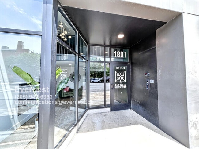 Building Photo - 1801 2nd Ave N Rental