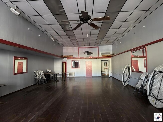 Photo - 211 E Broad St