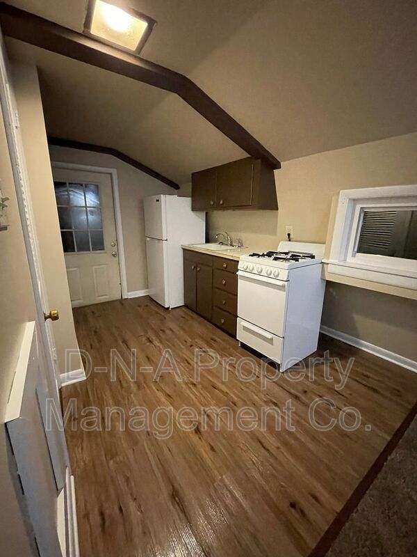 Photo - 106 3rd St Unit #14