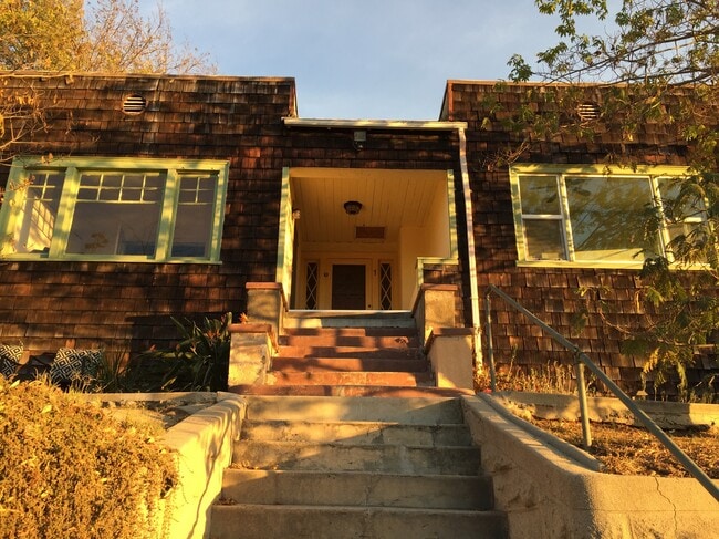 Photo - 1640 Lemoyne St Unidad 3