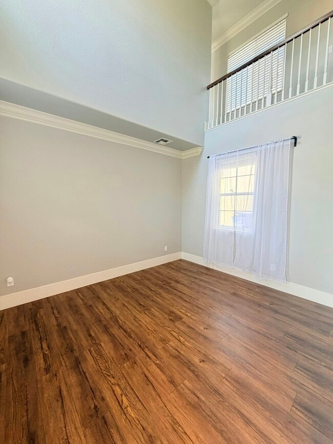 Photo - 850 Monterey Ct
