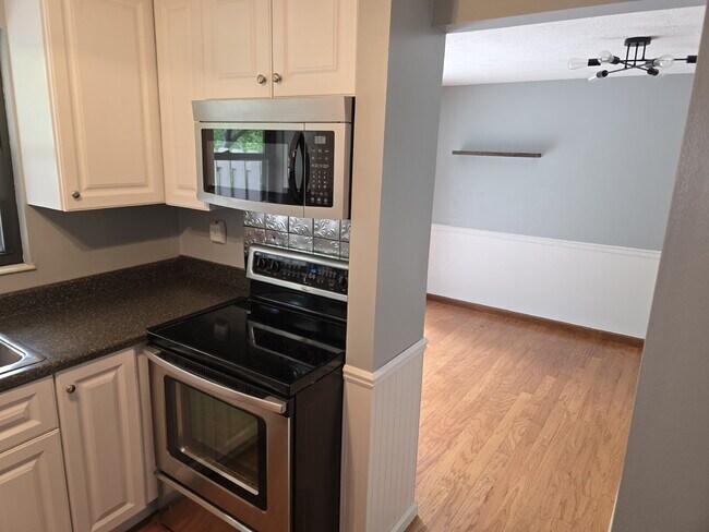 Photo - Beautiful Three Bedroom Townhome in Hunting Ridge Community