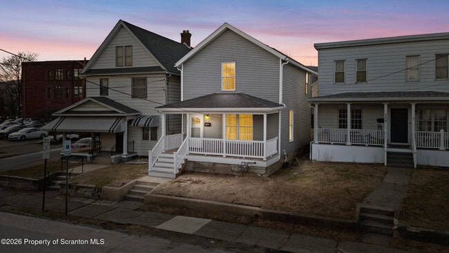 Photo - 302 Delaware Ave