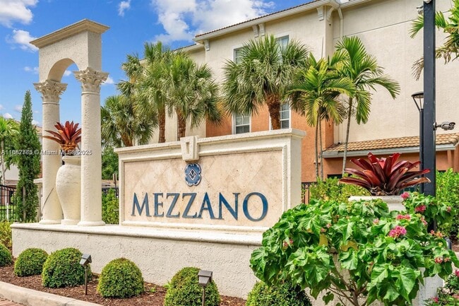 Building Photo - 9833 Baywinds Blvd Unit 7203 Rental